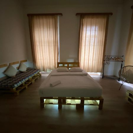 Downtown Room Тбилиси Екстериор снимка