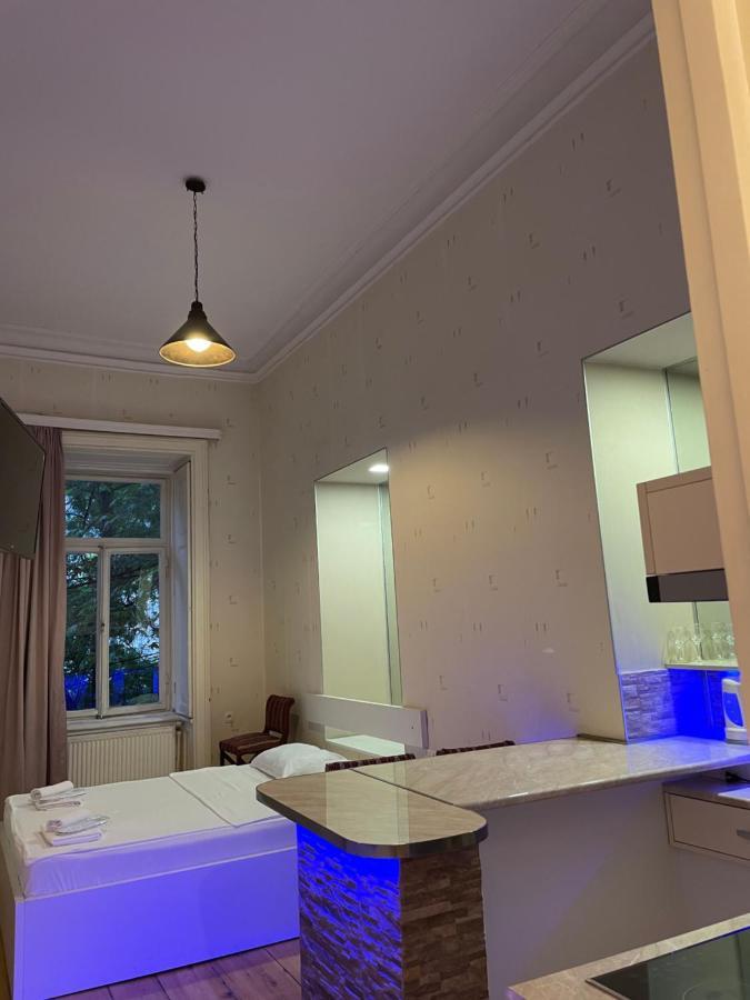 Downtown Room Тбилиси Екстериор снимка