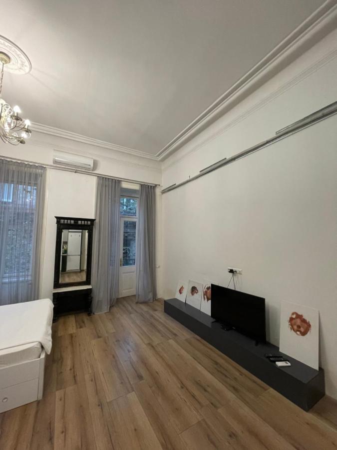 Downtown Room Тбилиси Екстериор снимка