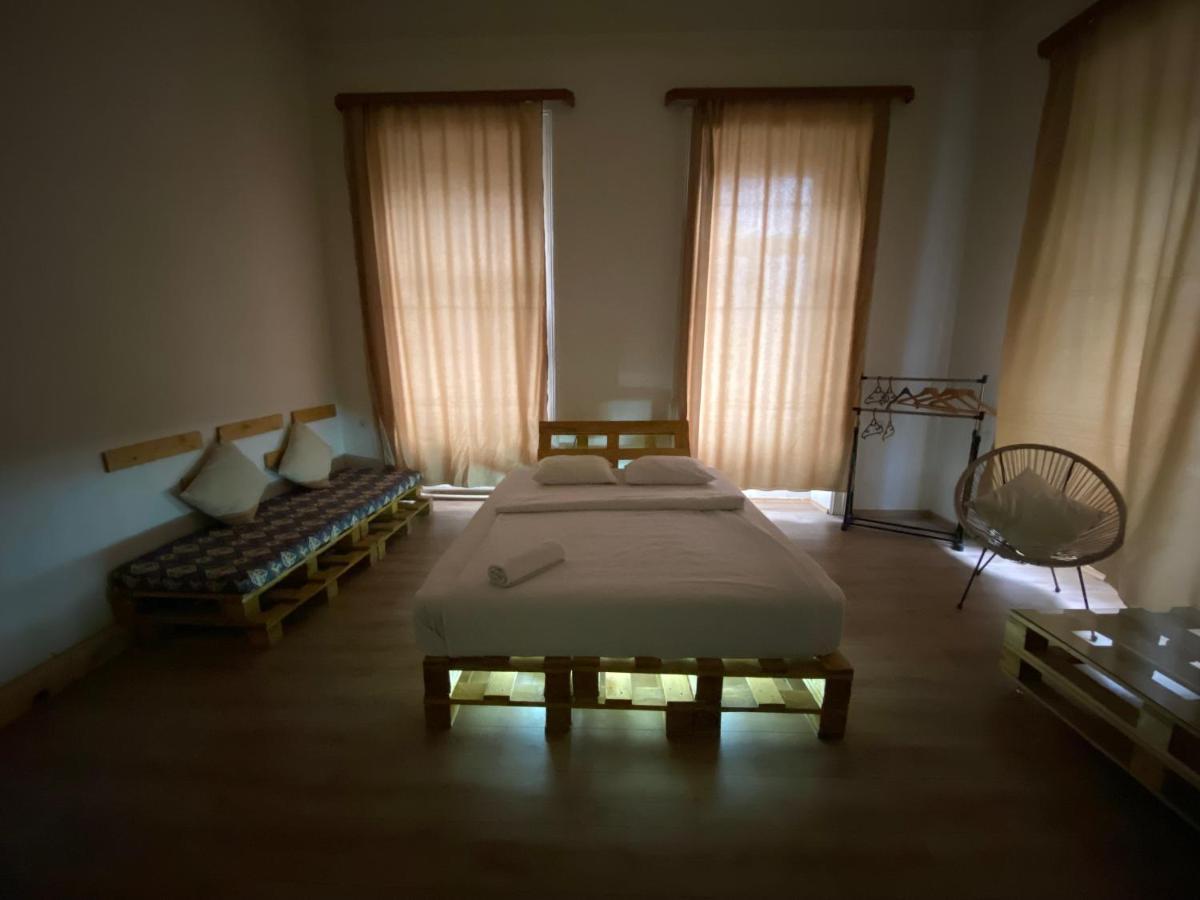 Downtown Room Тбилиси Екстериор снимка
