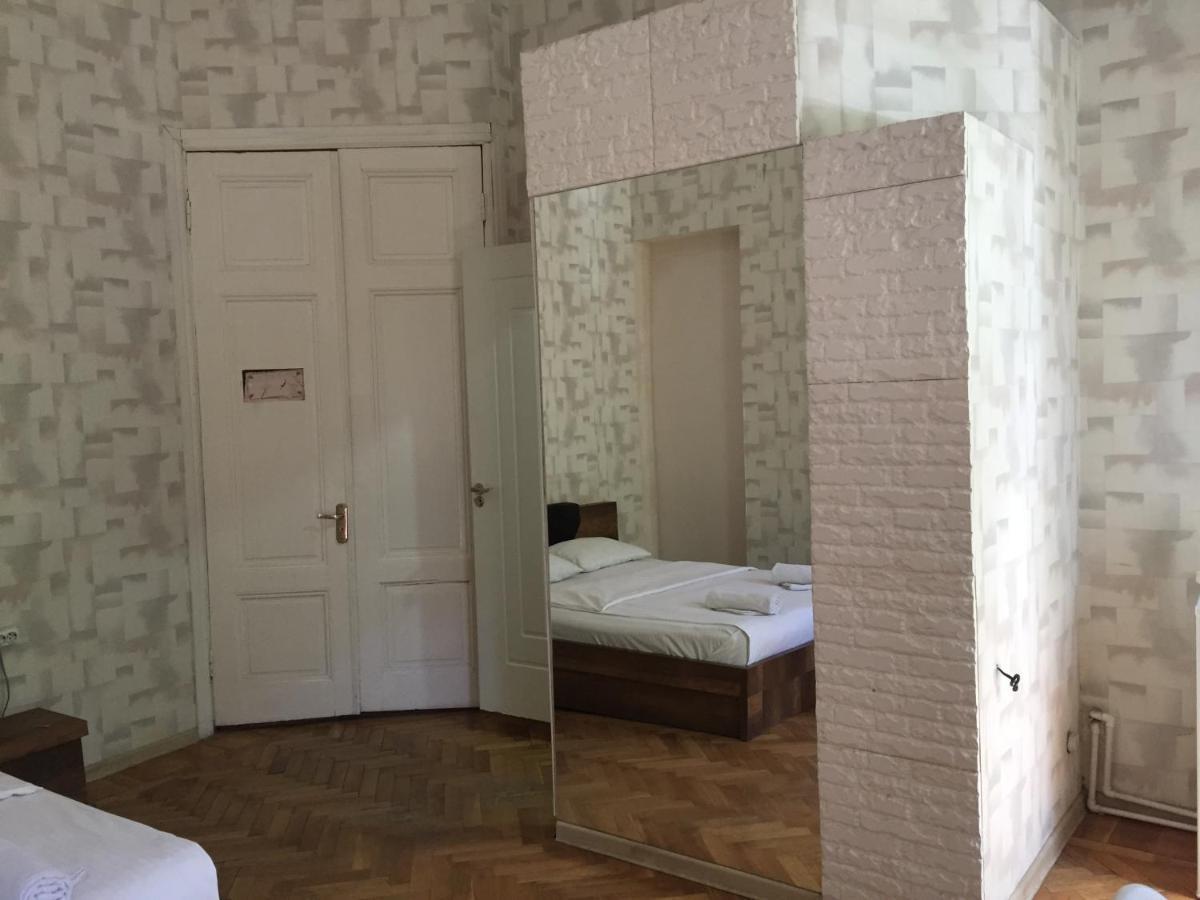 Downtown Room Тбилиси Екстериор снимка