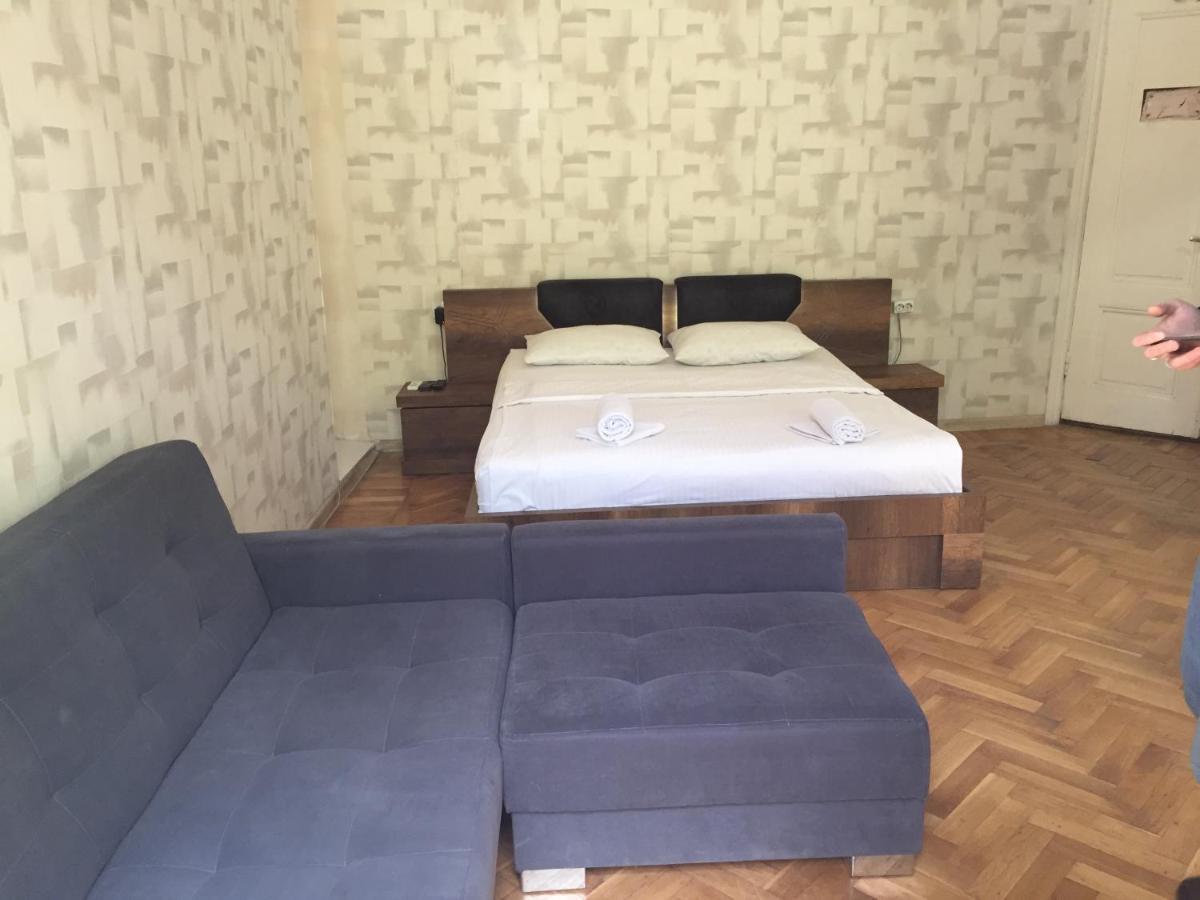 Downtown Room Тбилиси Екстериор снимка